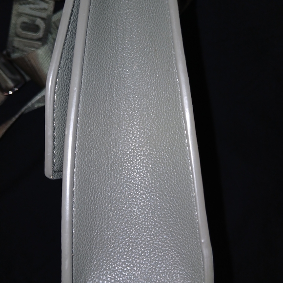 Steve Madden Women's Green Handbag And Wallet Set - Picture 4 of 12